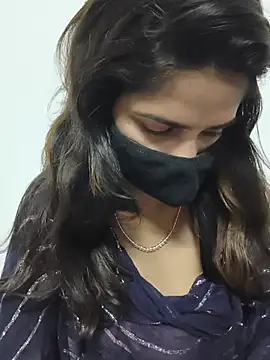 Snapshot of sexy_bhabhii chatting on July 11, 2:53 pm sexy bhabhii online show from July 11, 2:53 pm