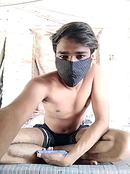 Snapshot of hot_sexy_lko_boy chatting on April 17, 6:16 am hot sexy lko boy online show from April 17, 6:16 am