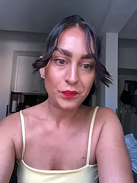 CurlyRouge online show from June 16, 5:48 pm