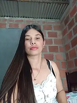 Snapshot of Sexy-Violet-20 chatting on June 2, 5:09 am Sexy-Violet-20 online show from June 2, 5:09 am