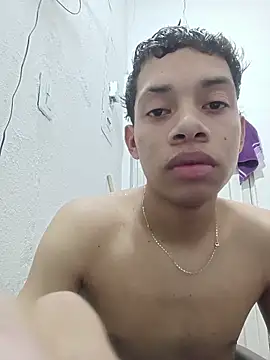Snapshot of curious_straight_guy chatting on June 3, 1:52 am curious straight guy online show from June 3, 1:52 am
