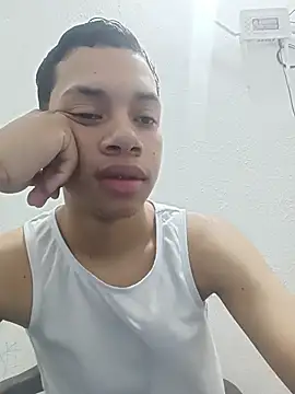 Snapshot of curious_straight_guy chatting on July 8, 1:48 pm curious straight guy online show from July 8, 1:48 pm