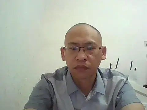 Snapshot of benly118 chatting on April 19, 11:51 pm benly118 online show from April 19, 11:51 pm