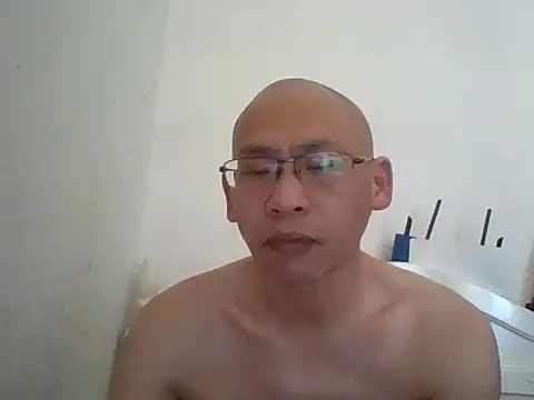 Snapshot of benly118 chatting on April 30, 11:09 pm benly118 online show from April 30, 11:09 pm