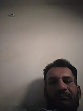 Snapshot of parthvi96 chatting on May 20, 6:30 am parthvi96 online show from May 20, 6:30 am