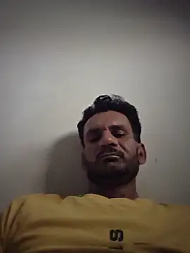 Snapshot of parthvi96 chatting on June 19, 5:45 am parthvi96 online show from June 19, 5:45 am