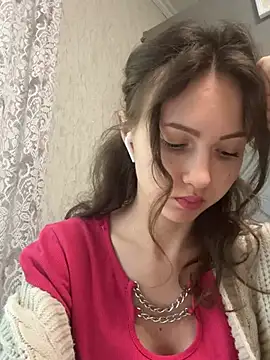 BelleBerry  online show from April 15, 8:43 am