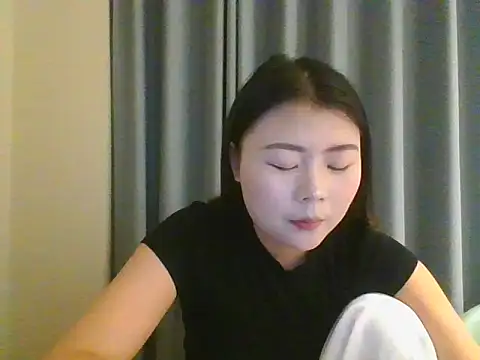 Snapshot of HJW2002 chatting on April 14, 9:48 am HJW2002 online show from April 14, 9:48 am