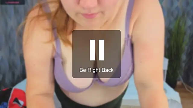 Snapshot of Bella_Blvck chatting on June 16, 5:43 am Bella Blvck online show from June 16, 5:43 am