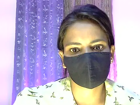 Snapshot of jiyasingh0 chatting on May 9, 1:49 pm jiyasingh0 online show from May 9, 1:49 pm