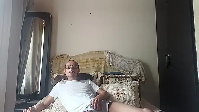Oliver Goldberg online show from April 21, 3:39 pm