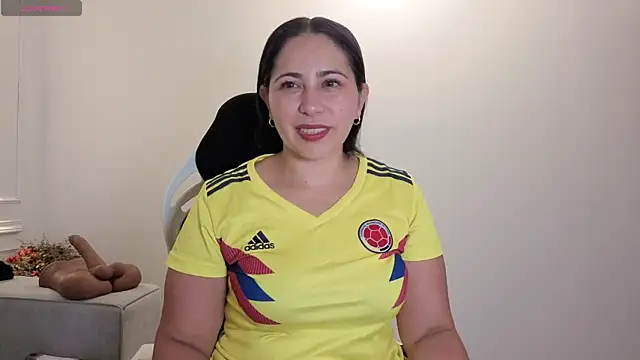 Snapshot of valeriavg chatting on June 23, 11:19 am valeriavg online show from June 23, 11:19 am