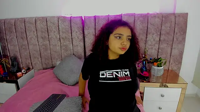 Snapshot of Dahlia_rossee chatting on May 31, 11:06 am Dahlia rossee online show from May 31, 11:06 am