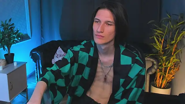 Snapshot of Klaude_Jam chatting on April 13, 6:24 pm Klaude Jam online show from April 13, 6:24 pm