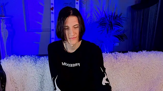 Snapshot of Klaude_Jam chatting on April 14, 8:48 pm Klaude Jam online show from April 14, 8:48 pm