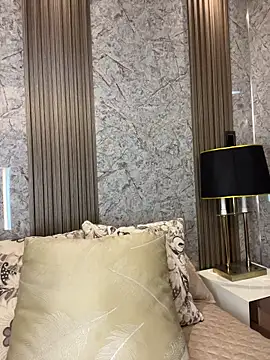 Snapshot of evelyn_hills chatting on June 13, 3:10 pm evelyn hills online show from June 13, 3:10 pm