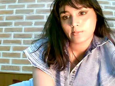 Snapshot of jellyyynspicyyy chatting on June 9, 5:57 pm jellyyynspicyyy online show from June 9, 5:57 pm