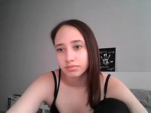 Snapshot of DarkMirel chatting on May 31, 11:50 am DarkMirel online show from May 31, 11:50 am