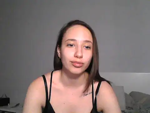 Snapshot of DarkMirel chatting on May 31, 6:20 pm DarkMirel online show from May 31, 6:20 pm