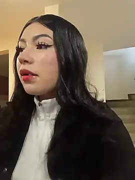 Emiily  Evans online show from April 14, 2:01 pm