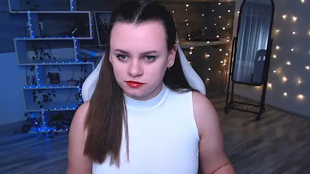 sofiarayan online show from April 18, 5:28 pm