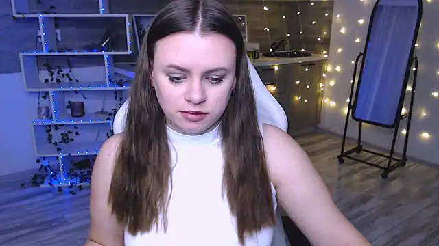 sofiarayan online show from April 21, 6:12 pm