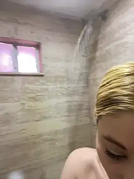 Bunnysweet95 online show from June 21, 8:44 pm