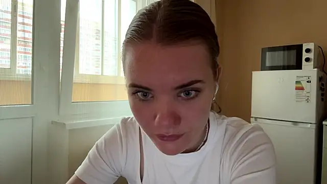 doana bebriti online show from May 22, 2:22 pm
