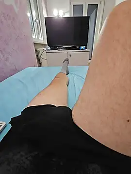 Snapshot of stefanotoma91 chatting on June 24, 2:27 pm stefanotoma91 online show from June 24, 2:27 pm