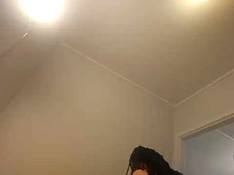 shyhornymommy online show from April 13, 9:53 pm