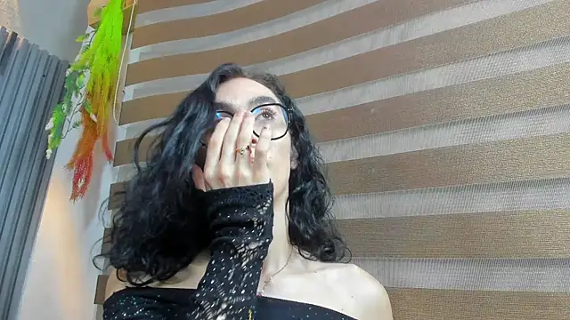 Snapshot of Shammy_rosse chatting on July 5, 8:16 pm Shammy rosse online show from July 5, 8:16 pm