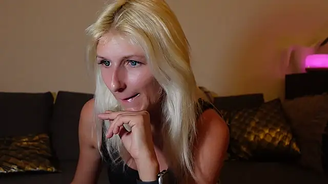 barbiplaymate online show from January 16, 6:59 pm