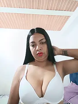 Snapshot of Silvana2927 chatting on June 3, 1:57 pm Silvana2927 online show from June 3, 1:57 pm