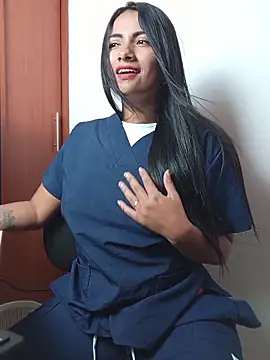 Snapshot of DaniellaGiraldo chatting on May 12, 2:03 pm DaniellaGiraldo online show from May 12, 2:03 pm