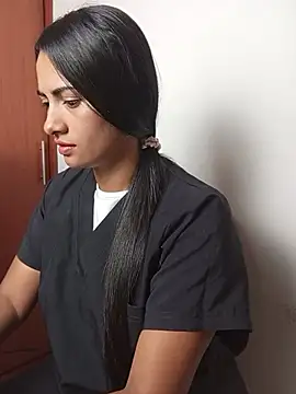 Snapshot of DaniellaGiraldo chatting on May 13, 2:03 pm DaniellaGiraldo online show from May 13, 2:03 pm