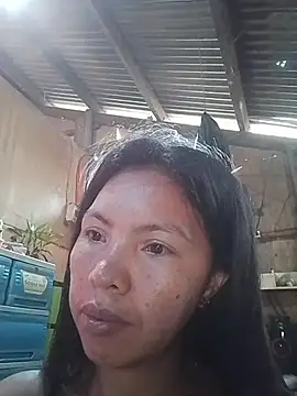 Snapshot of _sweetbabe23 chatting on May 17, 10:28 pm sweetbabe23 online show from May 17, 10:28 pm