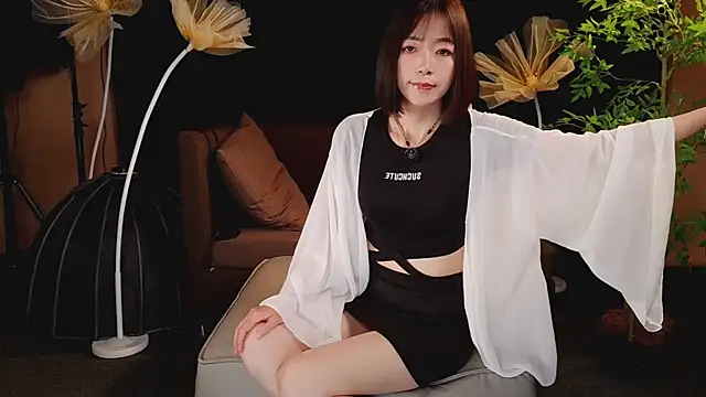 Snapshot of fafade2588 chatting on April 21, 5:14 am fafade2588 online show from April 21, 5:14 am