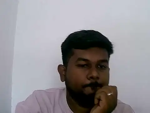 Snapshot of buddu69 chatting on August 1, 5:29 am buddu69 online show from August 1, 5:29 am