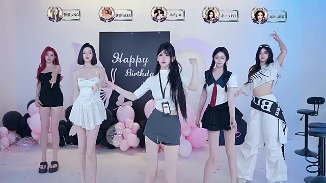 Snapshot of TY-002 chatting on June 7, 11:14 am TY-002 online show from June 7, 11:14 am