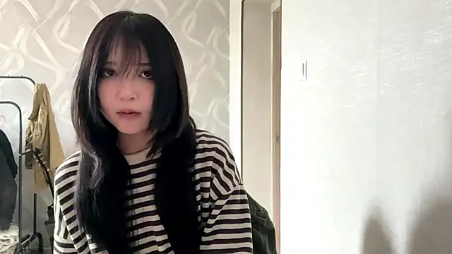 ElizabetGollihue online show from April 22, 9:22 am