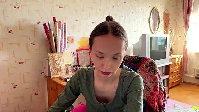 Snapshot of AdriannaBill chatting on June 17, 3:02 pm AdriannaBill online show from June 17, 3:02 pm