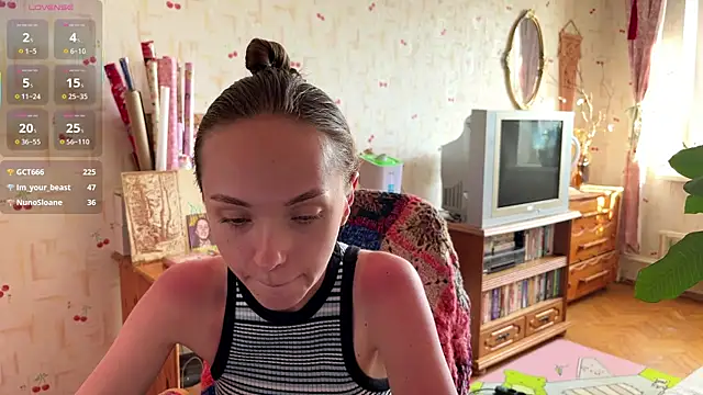 Snapshot of AdriannaBill chatting on June 21, 3:03 pm AdriannaBill online show from June 21, 3:03 pm