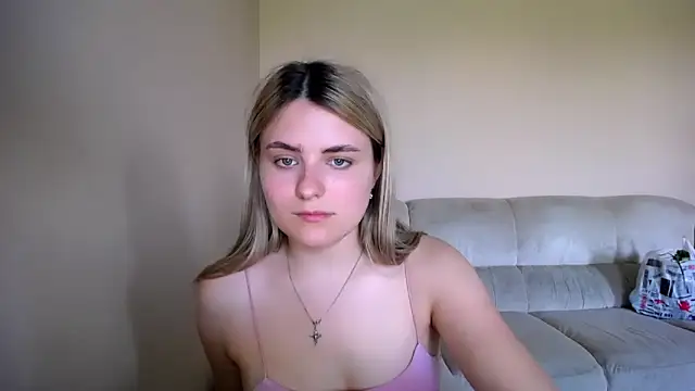 Snapshot of _shy_sabrina__ chatting on May 22, 11:16 am shy sabrina online show from May 22, 11:16 am