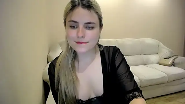 Snapshot of _shy_sabrina__ chatting on June 3, 8:47 pm shy sabrina online show from June 3, 8:47 pm