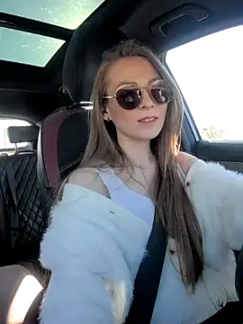 Snapshot of CompactBaby chatting on April 16, 12:39 pm CompactBaby online show from April 16, 12:39 pm