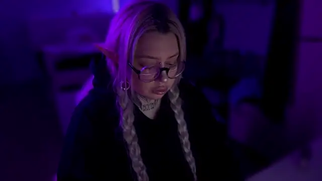 Chibiis online show from April 27, 6:28 pm