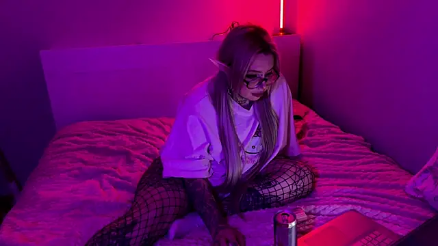 Chibiis online show from April 29, 7:31 pm