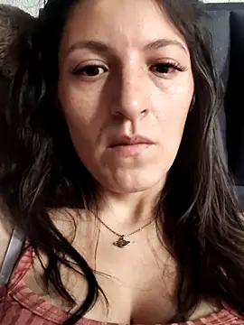 Snapshot of tina_sussy chatting on May 8, 1:05 pm tina sussy online show from May 8, 1:05 pm