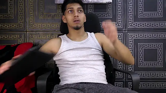 Snapshot of DanteRafaelo chatting on May 3, 4:57 pm DanteRafaelo online show from May 3, 4:57 pm