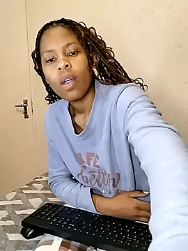 Snapshot of Slender012 chatting on May 23, 1:55 am Slender012 online show from May 23, 1:55 am